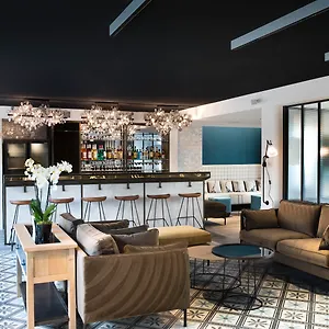 Les Deux Girafes Hotel